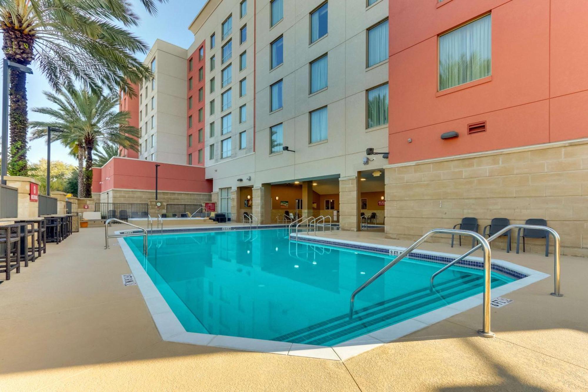 Drury Inn & Suites Orlando Near Universal Orlando Resort Zewnętrze zdjęcie
